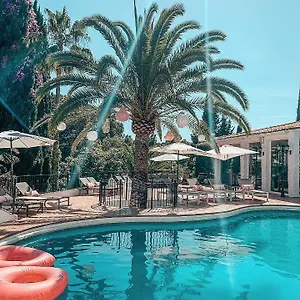 Jardines De La Reina Boutique Marbellac